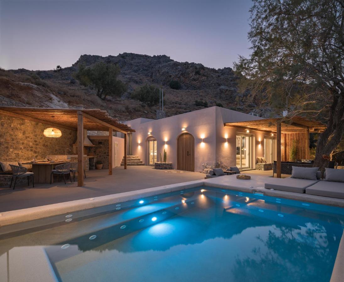Isla Beach House, A Timeless Retreat, By Thinkvilla Damnoni Exterior foto