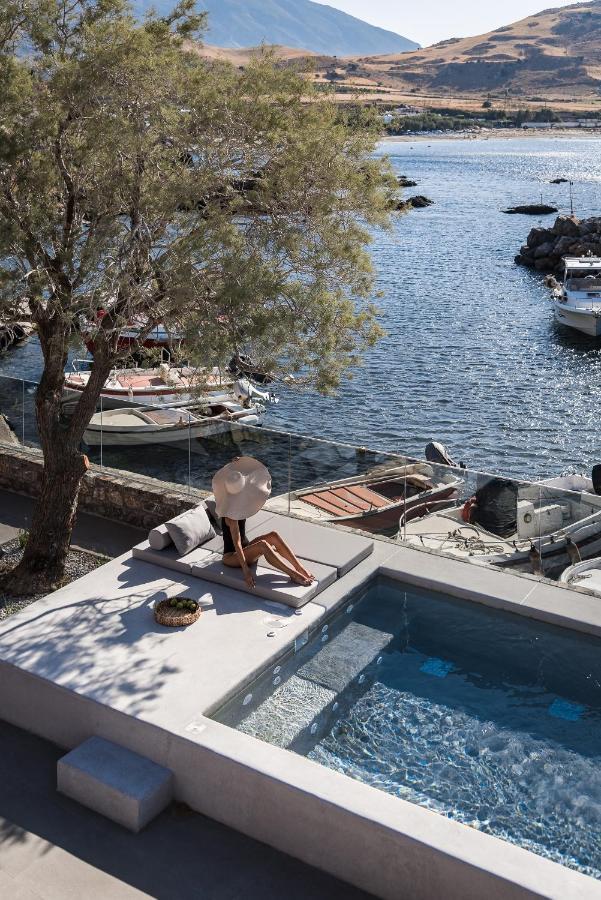 Isla Beach House, A Timeless Retreat, By Thinkvilla Damnoni Exterior foto